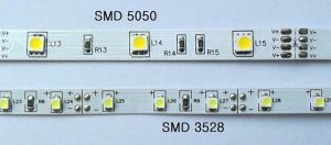 Các chip led SMD được gắn trên bản mạch làm nguồn sáng của đèn tuýp